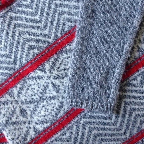 American Eagle Aztec Long Sleeve Cardigan - Picture 3 of 4